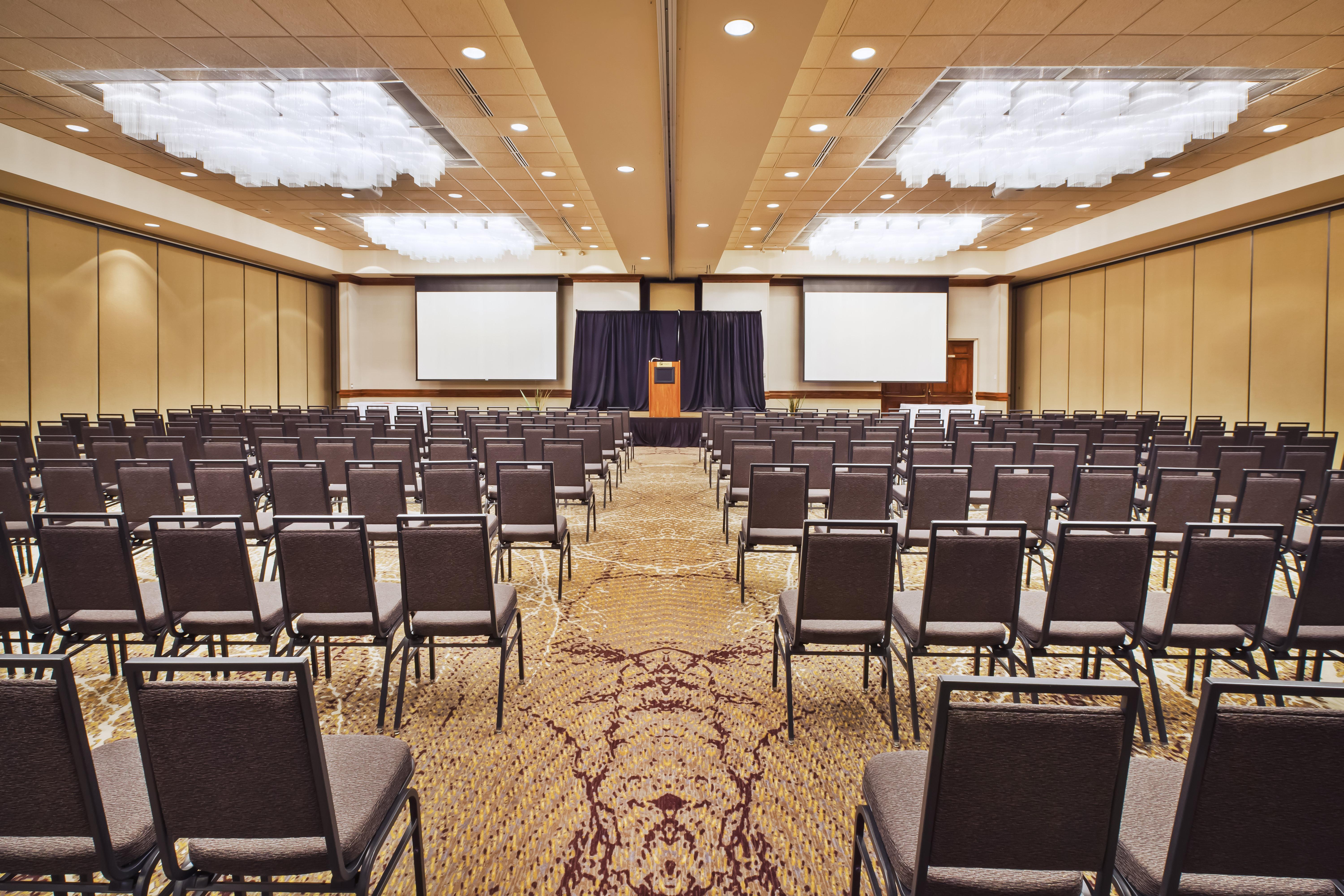 Doubletree By Hilton Rapid City Downtown Convention Center Eksteriør billede