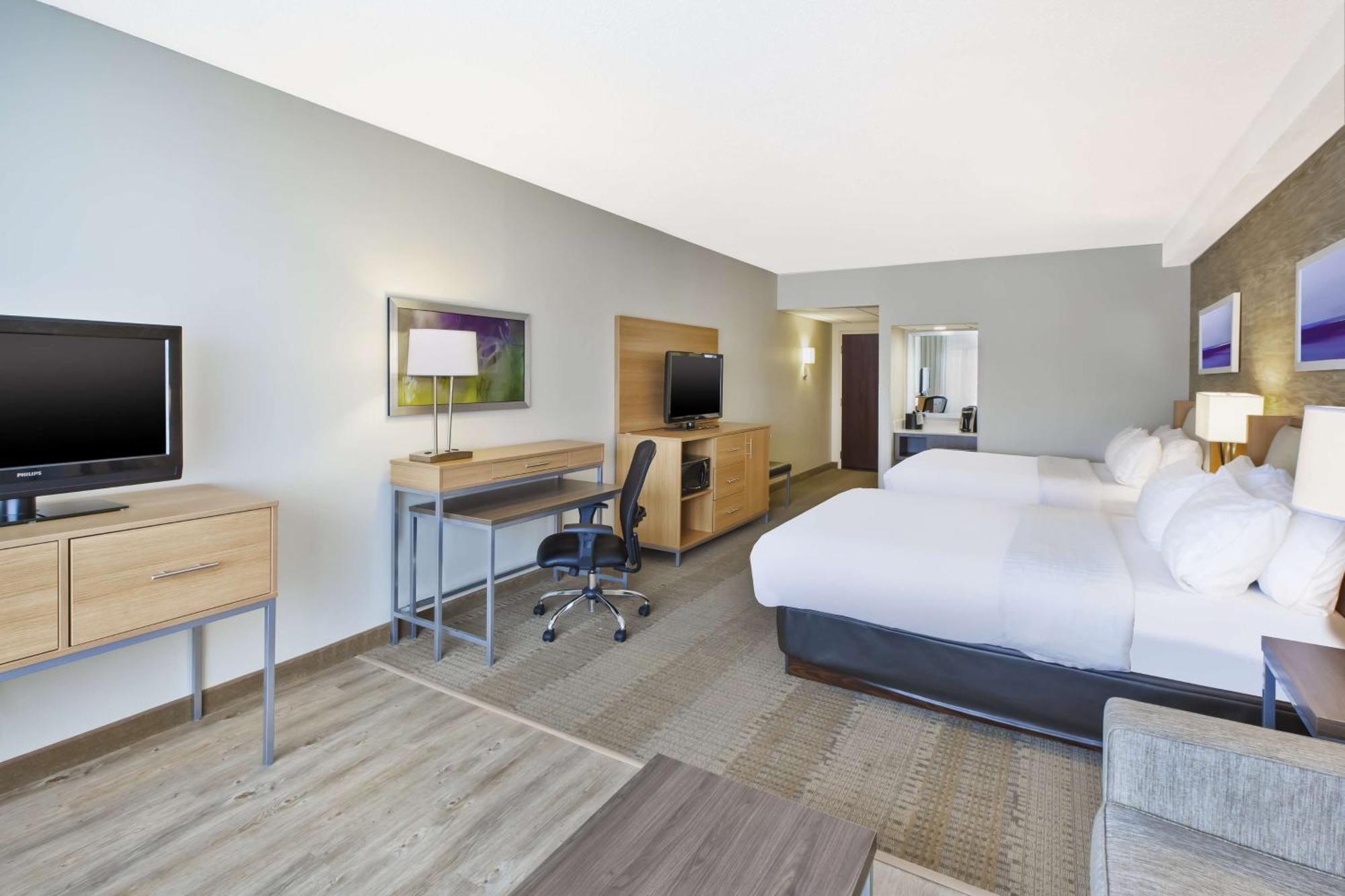 Doubletree By Hilton Rapid City Downtown Convention Center Eksteriør billede